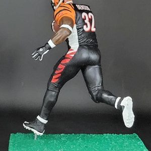 CB CB 3