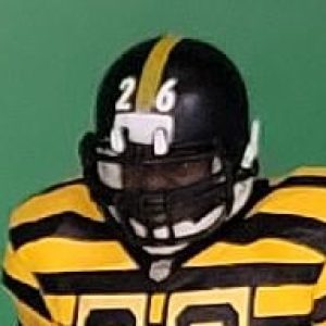 LV NFL 35 tb uniform 410 of 1000 1